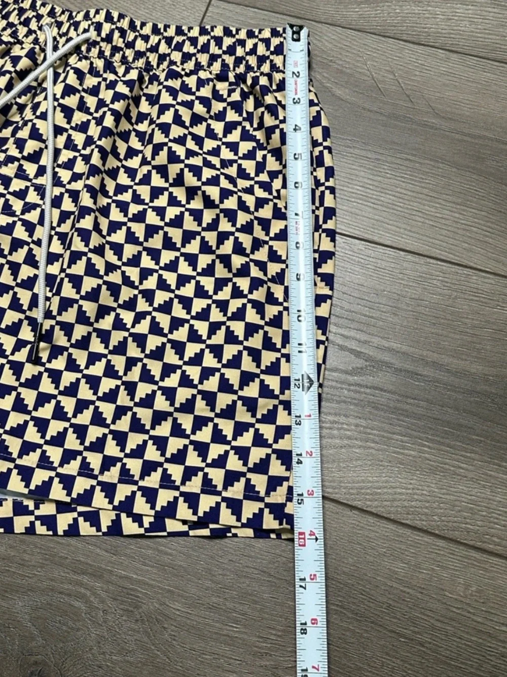 OAS Puzzle Print Lined Swim Shorts Tan Navy Blue Size Large
